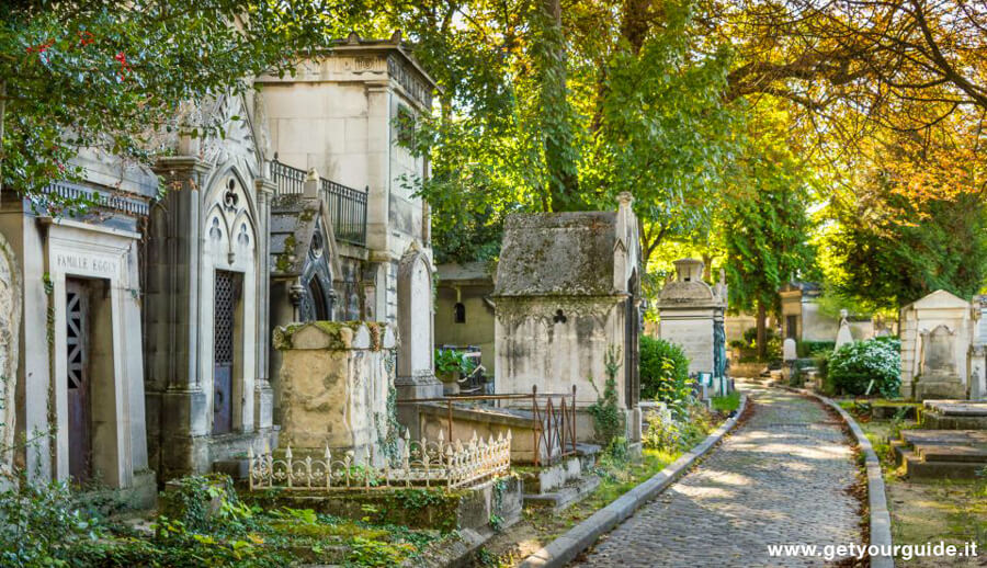 Arte Funeraria Milano - Cimitero Père Lachaise (Parigi) Arte Funeraria Milano - Cimitero Père Lachaise (Parigi)