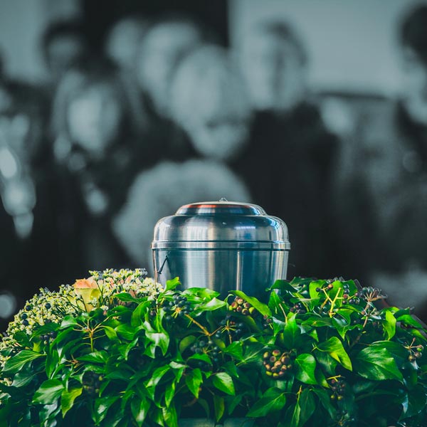 Conservazione ceneri defunti Milano: urna di cenere