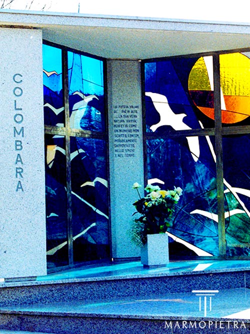 Differenze tipologie di tombe Milano: edicola cimiteriale di famiglia