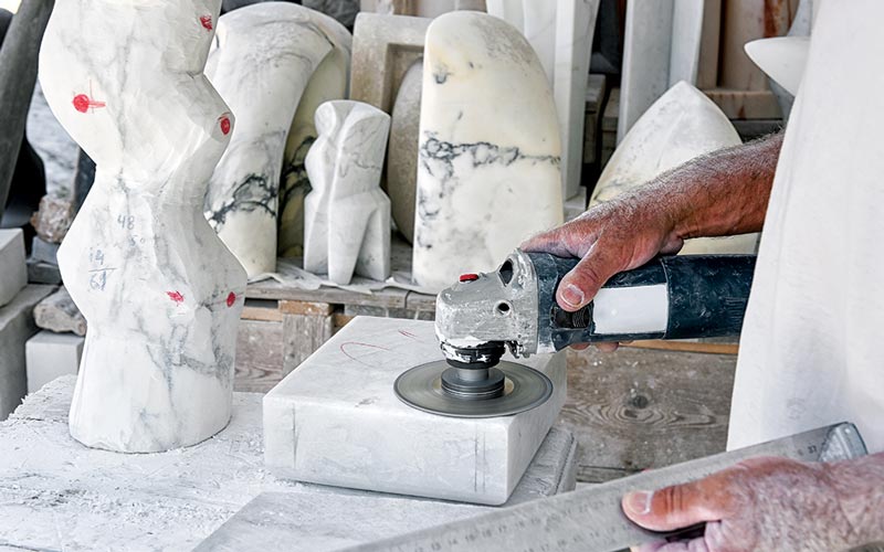 Lavorazione marmi e graniti Milano: fresatura e lucidatura marmo