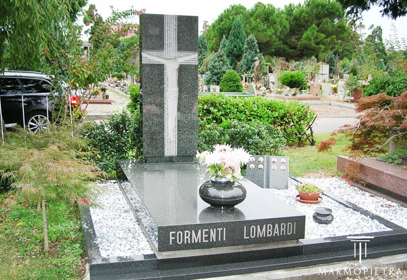 Tombe di Famiglia Milano
