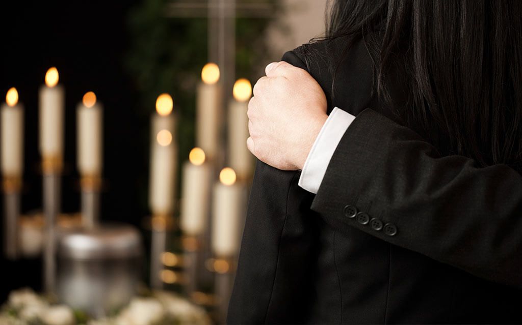 Onoranze Funebri Milano: il Servizio Completo di MarmoPietra